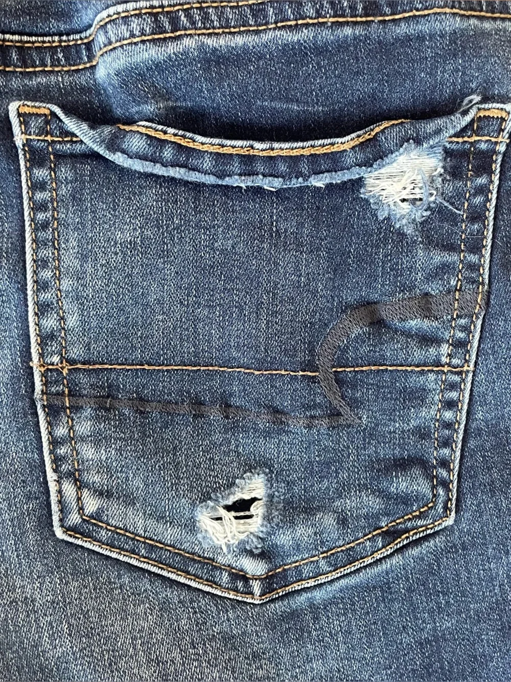 American Eagle Shortie Jean Shorts Women’s 4 Stretch Distressed Midi Daisy Dukes - Picture 11 of 16
